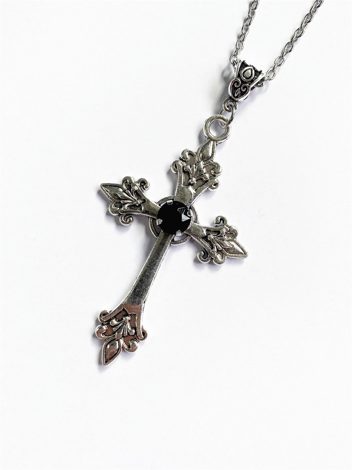 Wholesale  Creative Flower Pattern Cross Diamond Necklace Gothic